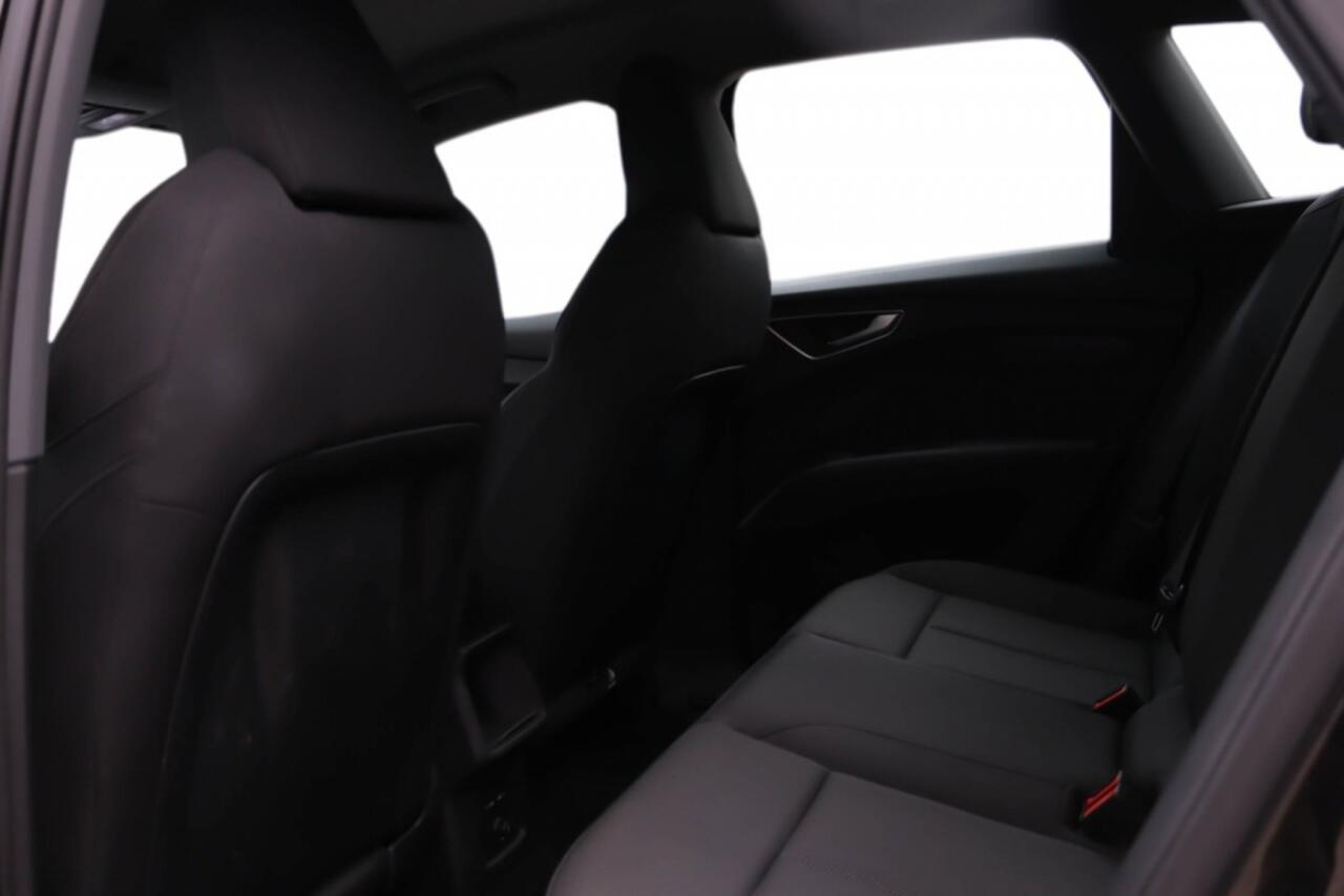 Audi Q4 e-tron 40 77 kWh 204 pk Advanced Edition 92% SOH