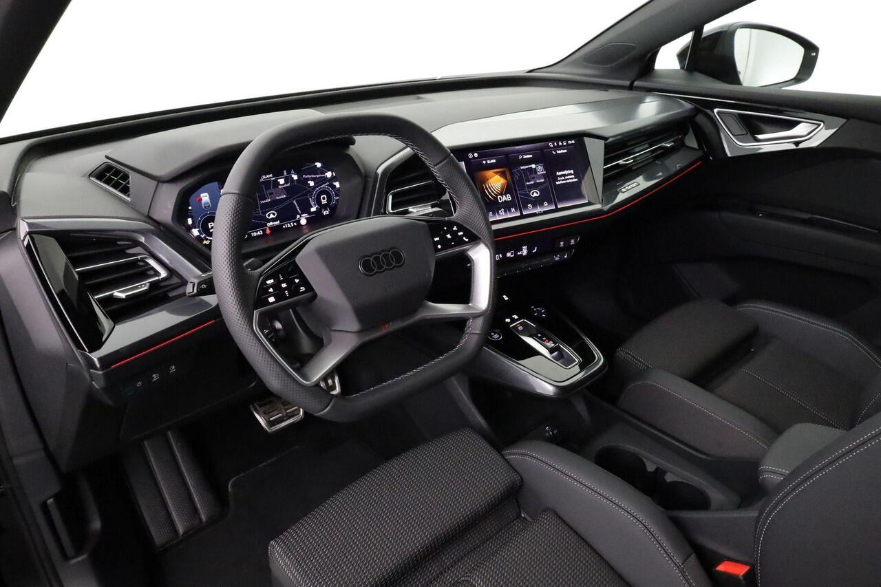 Audi Q4 e-tron S edition 45 82Kwh 210 kW / 286pk Quattro | Assistentiepakket plus | Privacy glas | Lichtpakket plus ambient light