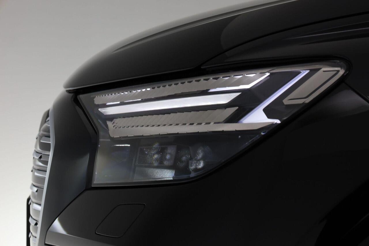 Audi Q4 e-tron S edition 45 82Kwh 210 kW / 286pk Quattro | Assistentiepakket plus | Privacy glas | Lichtpakket plus ambient light