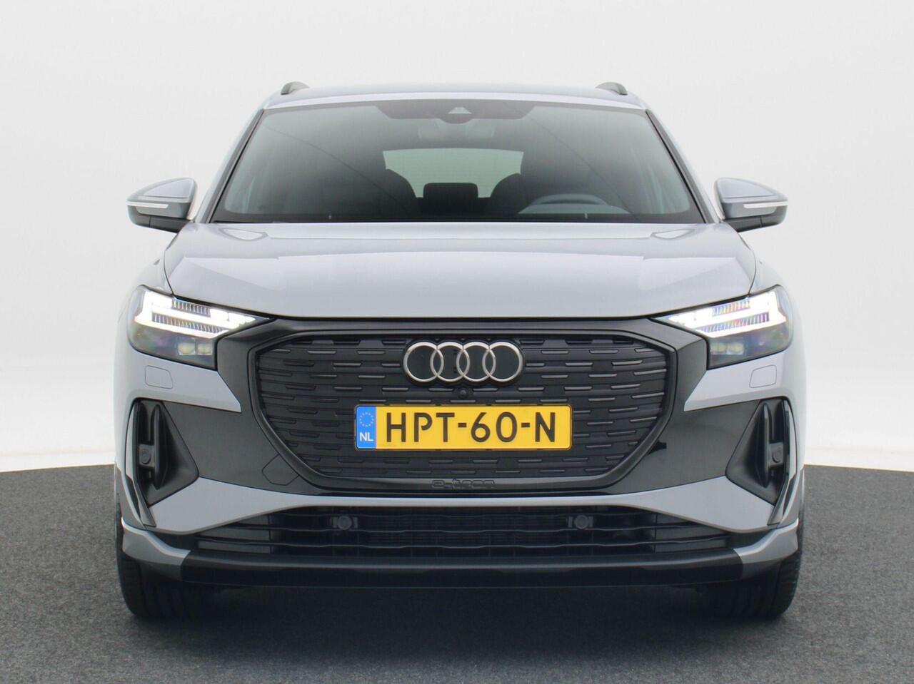 Audi Q4 e-tron 45 quattro | S Edition 82 kWh | 4000 VOORDEEL!!!| Zwart optiek | 21 inch velgen | Privacyglas