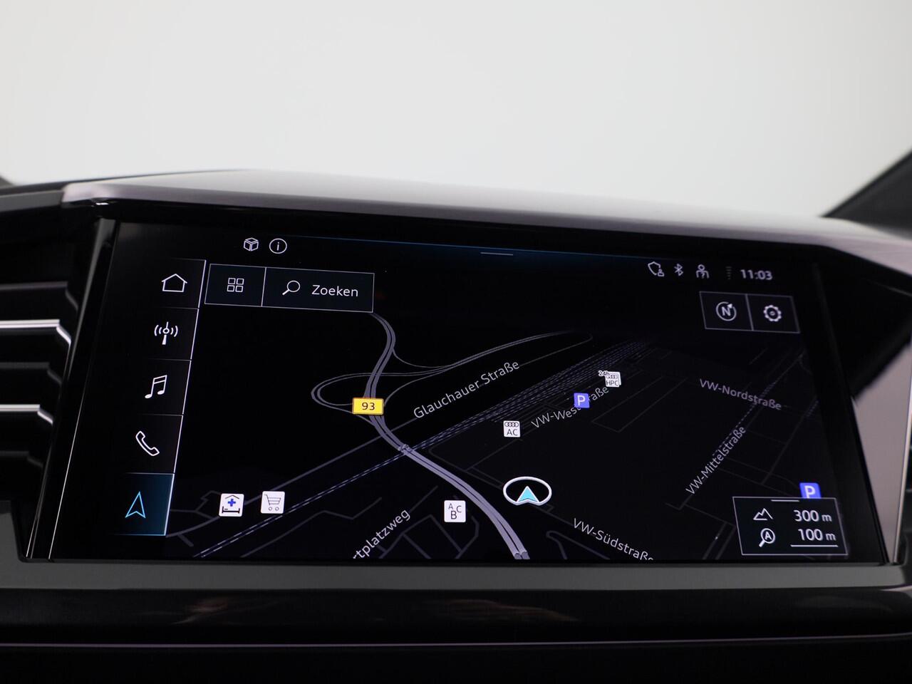 Audi Q4 e-tron 40 S edition 63 kWh 204pk | Achteruitrijcamera | Comfortpakket | Assistentiepakket plus | Optiekpakket zwart plus | Privacy glas | Adaptive cruise control |