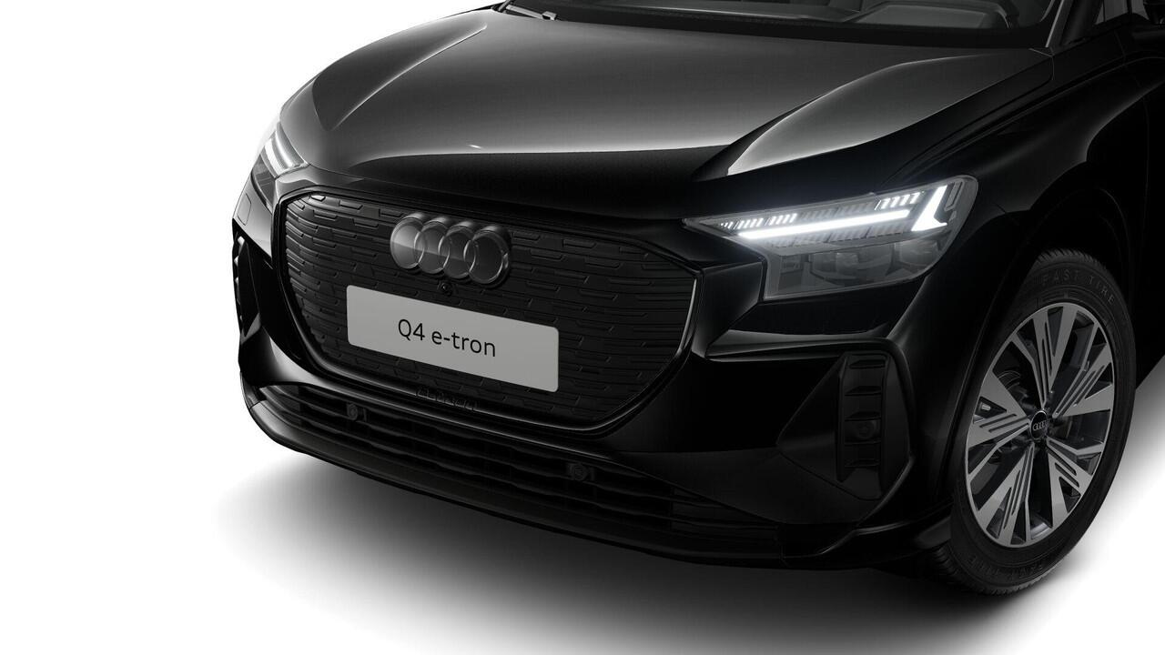 Audi Q4 e-tron 40 Advanced edition 63 kWh 204pk | Achteruitrijcamera | Assistentiepakket plus | Optiekpakket zwart plus | Privacy glas | Adaptive cruise control |