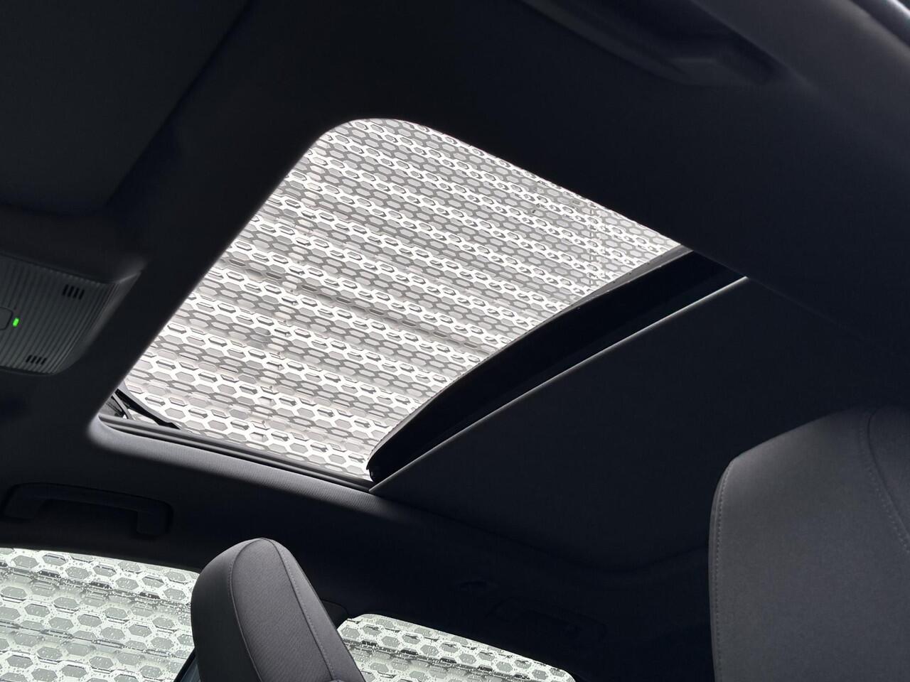 Audi Q4 e-tron Advanced edition (A1) e-tron 45 210kW/286pk 82Kwh 20" LM Velgen | Panorama dak | Cruise Control Adaptief | Camera Achter |