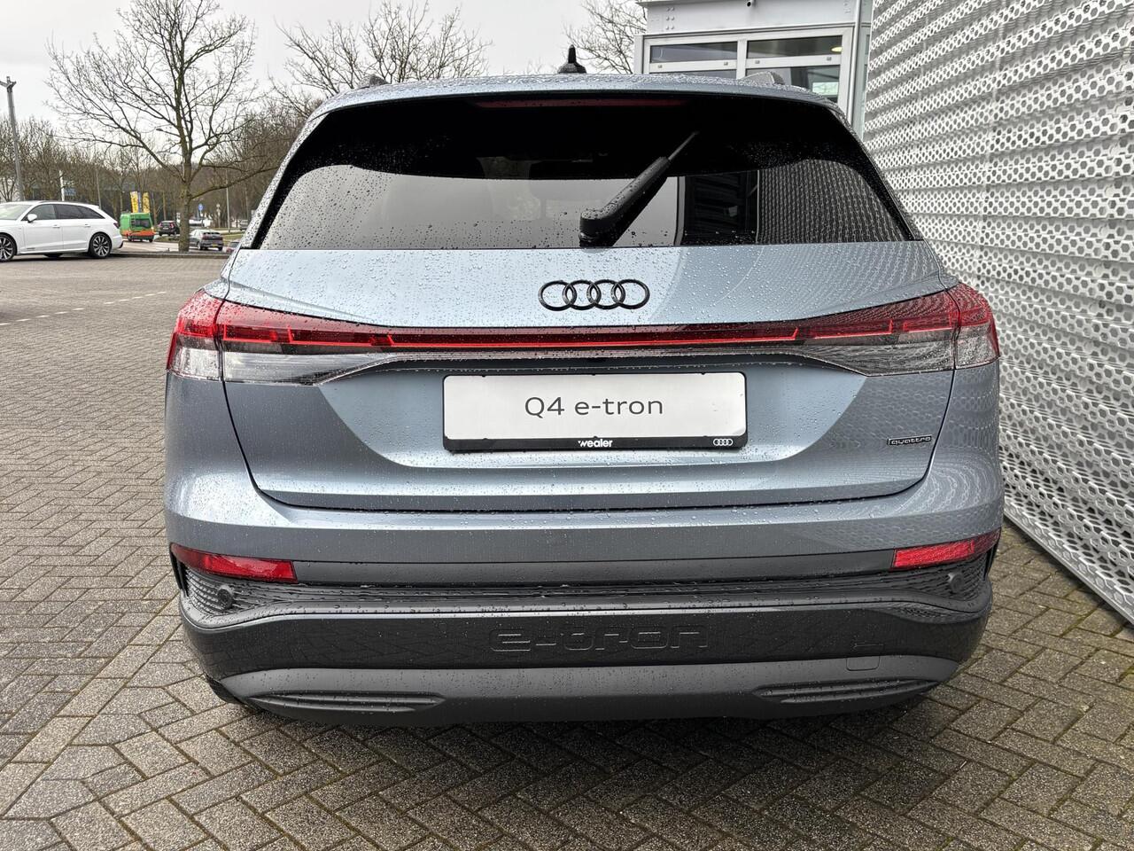 Audi Q4 e-tron Advanced edition (A1) e-tron 45 210kW/286pk 82Kwh 20" LM Velgen | Panorama dak | Cruise Control Adaptief | Camera Achter |