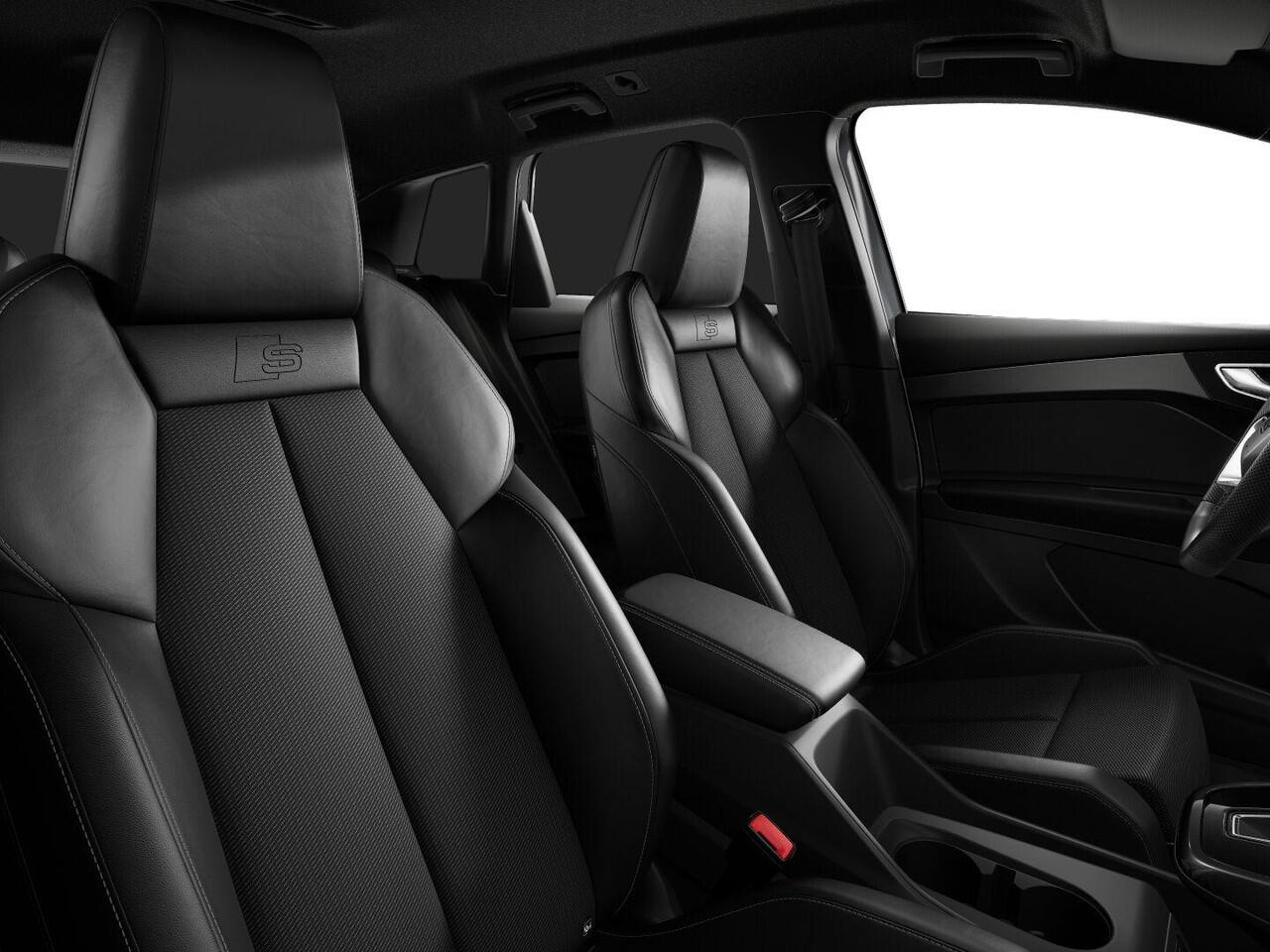 Audi Q4 e-tron 45 quattro S edition Competition 82 kWh 286pk | Assistentiepakket plus | Optiek pakket zwart plus | Ambient verlichting | Dodehoek detectie | Privacy glas |