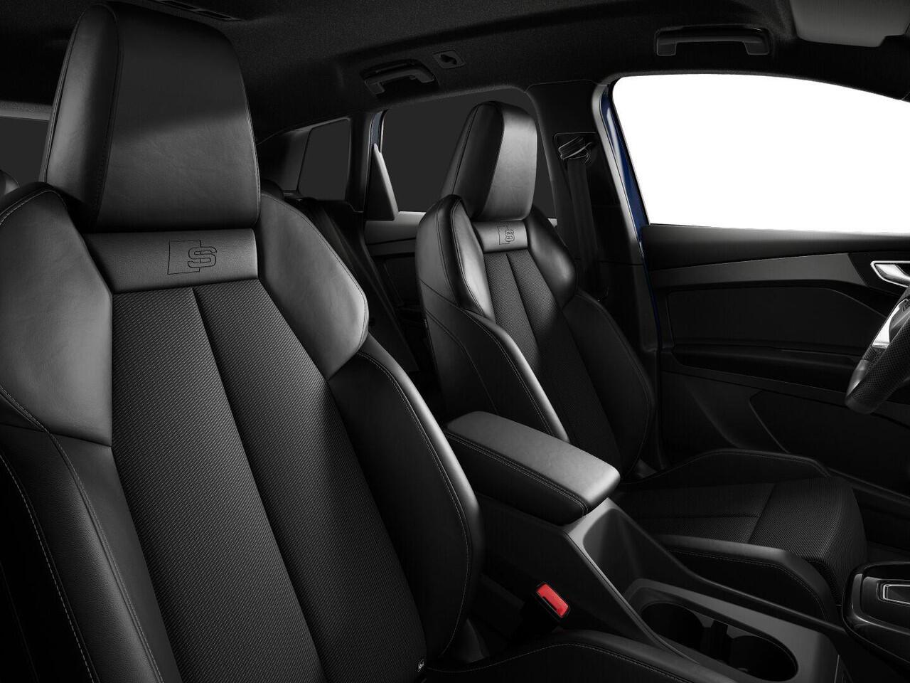 Audi Q4 e-tron 45 S edition Competition 82 kWh 286 pk | Assistentiepakket plus | Trekhaak | Ambient lichtpakket | Optiekpakket zwart plus |