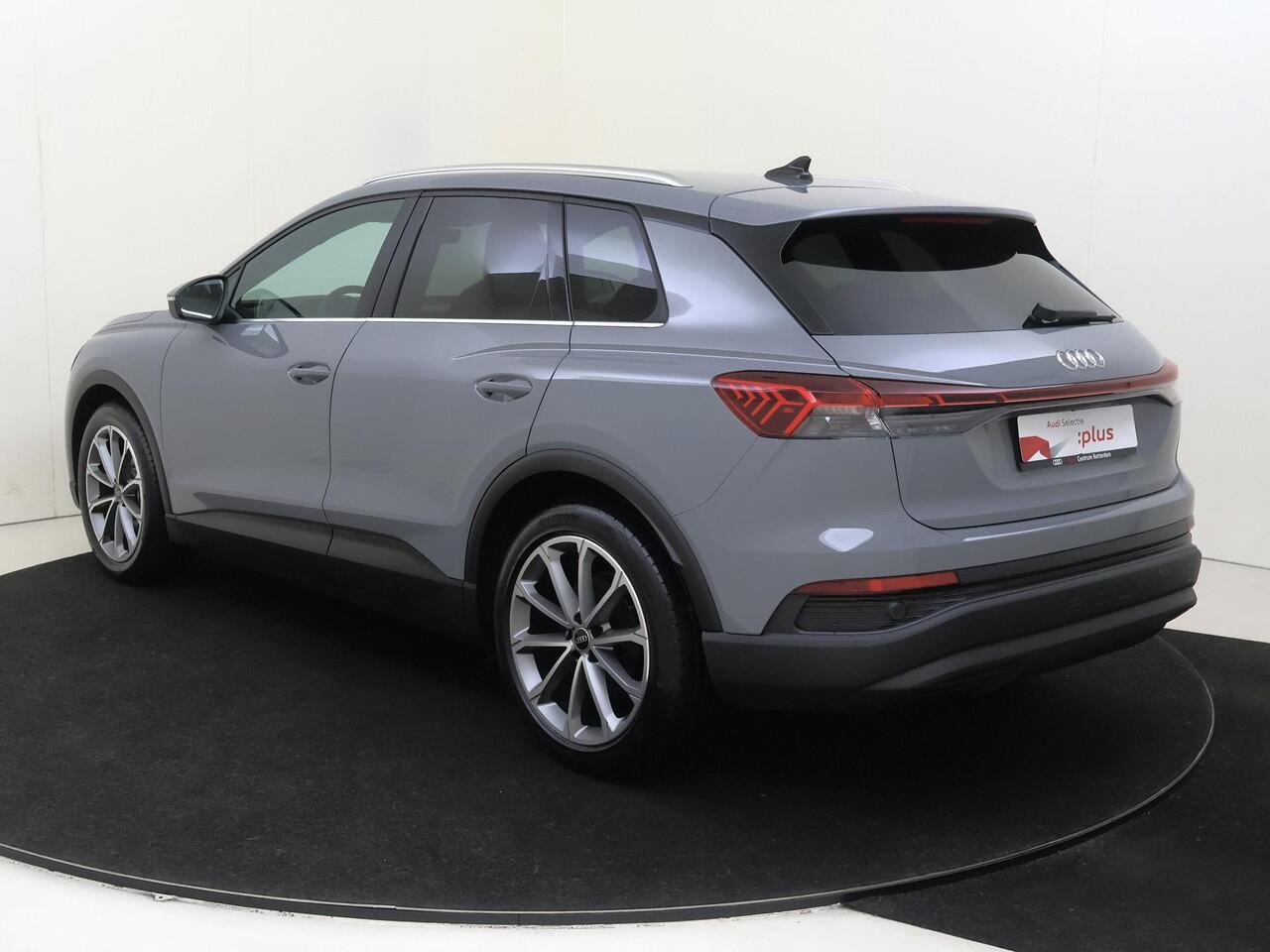 Audi Q4 e-tron 40 Advanced edition 63 kWh | Trekhaak | 3-zone airco | Keyless | Parkeersensoren | Adaptieve cruise control | CarPlay | Navigatie |