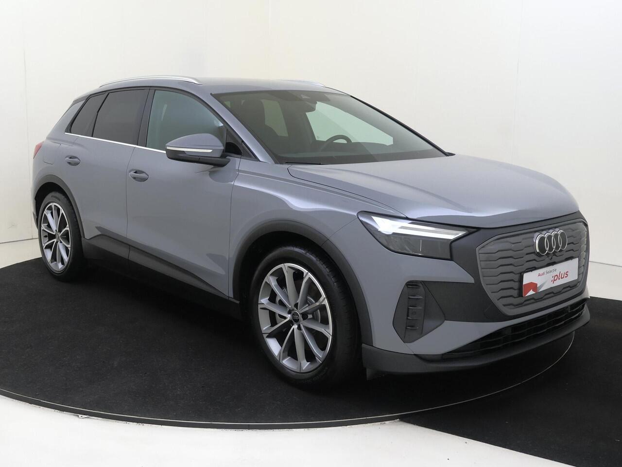 Audi Q4 e-tron 40 Advanced edition 63 kWh | Trekhaak | 3-zone airco | Keyless | Parkeersensoren | Adaptieve cruise control | CarPlay | Navigatie |