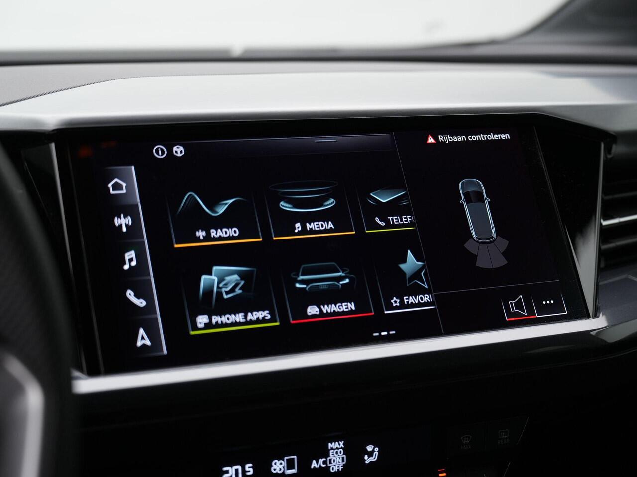 Audi Q4 e-tron 45 Quattro S Edition 82 kWh 286 pk / S-Line | Panoramadak | Matrix LED | Stoelverwarming | Navigatie