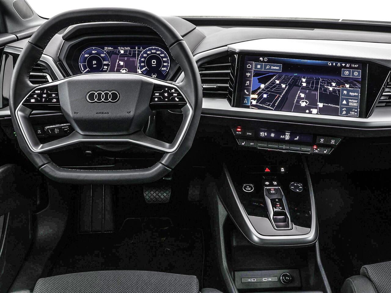 Audi Q4 e-tron 40 Advanced Edition 204pk · Glazen panoramadak · 360 Camera · Side Assist · Stoelverwarming · ACC · Garantie t/m 07-11-2027