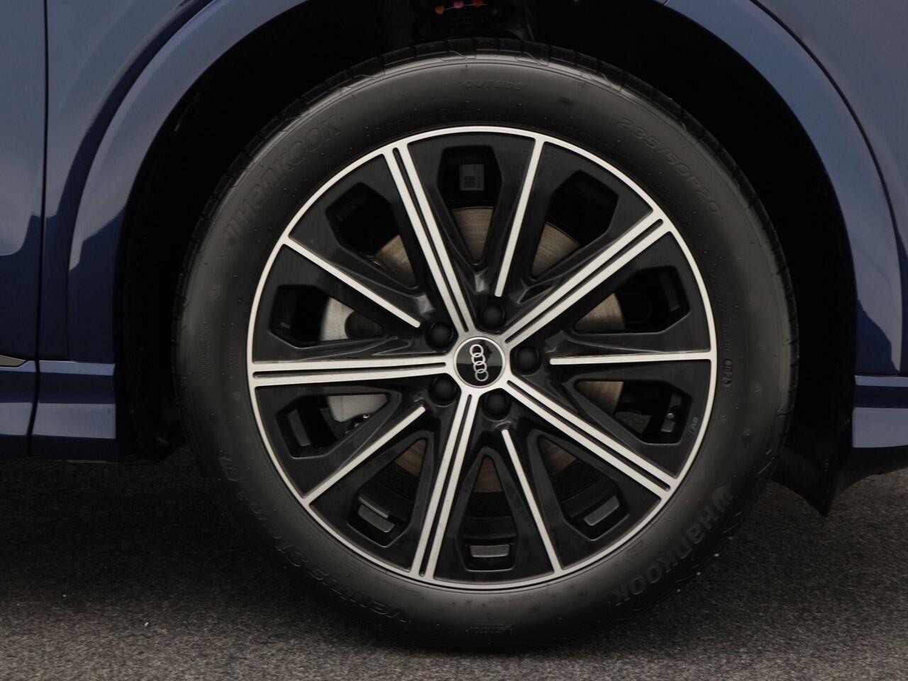 Audi Q4 e-tron 40 | S edition | 204 PK | 20 inch velgen | Privacyglas | Zwart Optiek Plus | Trekhaak |