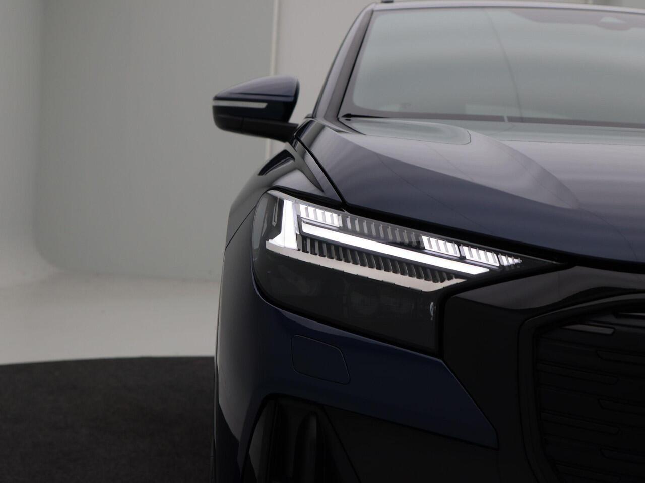 Audi Q4 e-tron 40 | S edition | 204 PK | 20 inch velgen | Privacyglas | Zwart Optiek Plus | Trekhaak |