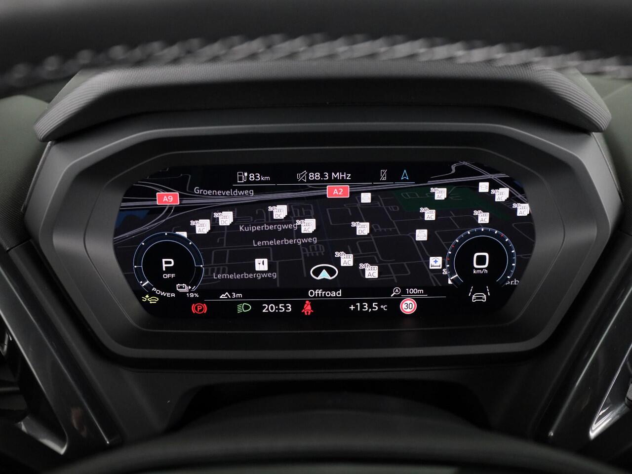 Audi Q4 e-tron 45 S edition Competition 82 kWh 286 pk | Assistentiepakket plus | Comfortpakket plus | Glazen panoramadak | Ambient lichtpakket |