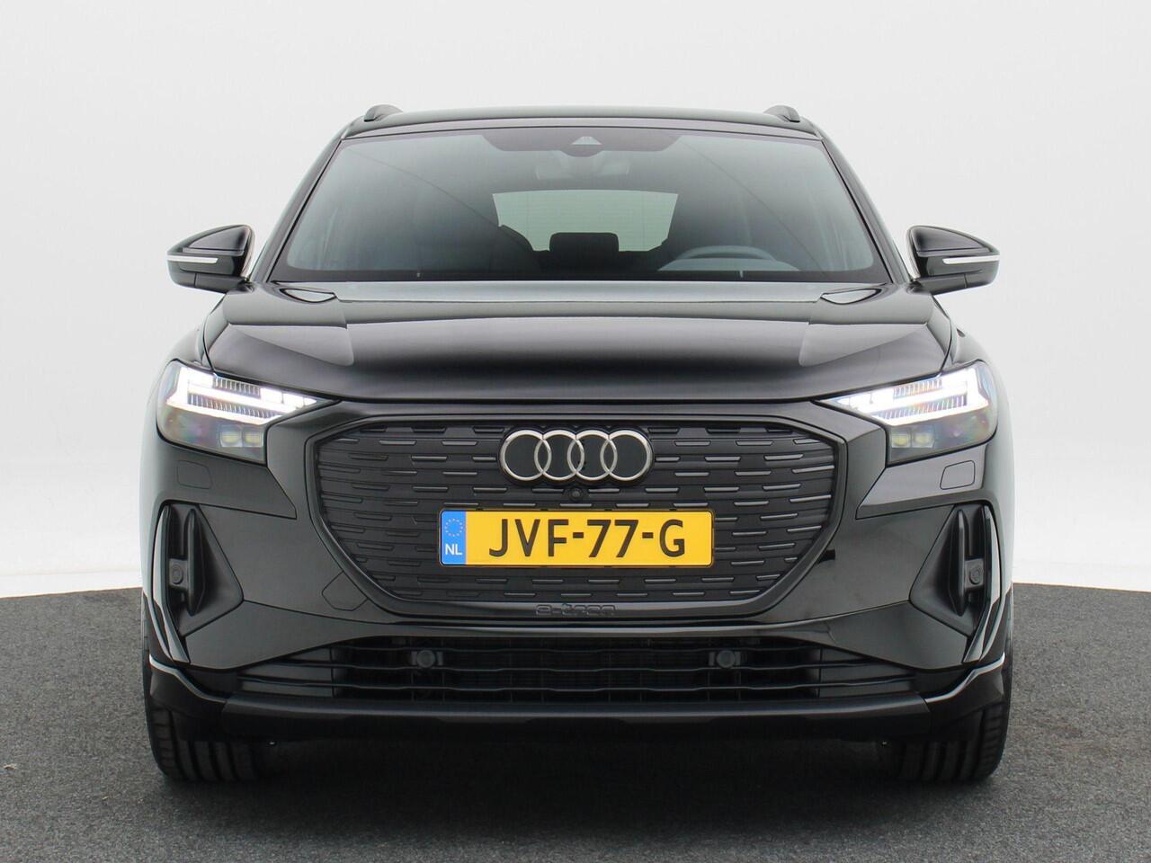 Audi Q4 e-tron 45 quattro S Edition Competition | 286 Pk | Privacy glas | 21 inch | Ambiente verlichting | Zwart optiek |