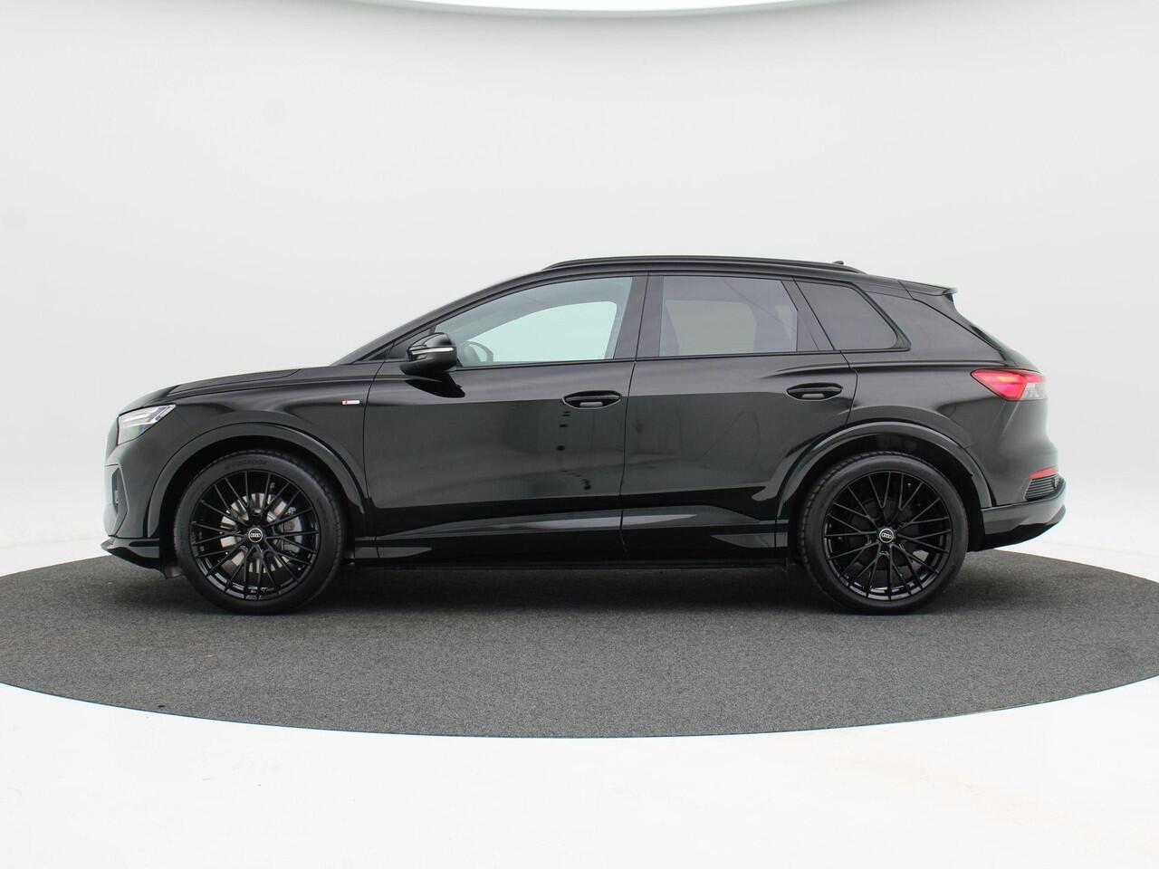 Audi Q4 e-tron 45 quattro S Edition Competition | 286 Pk | Privacy glas | 21 inch | Ambiente verlichting | Zwart optiek |