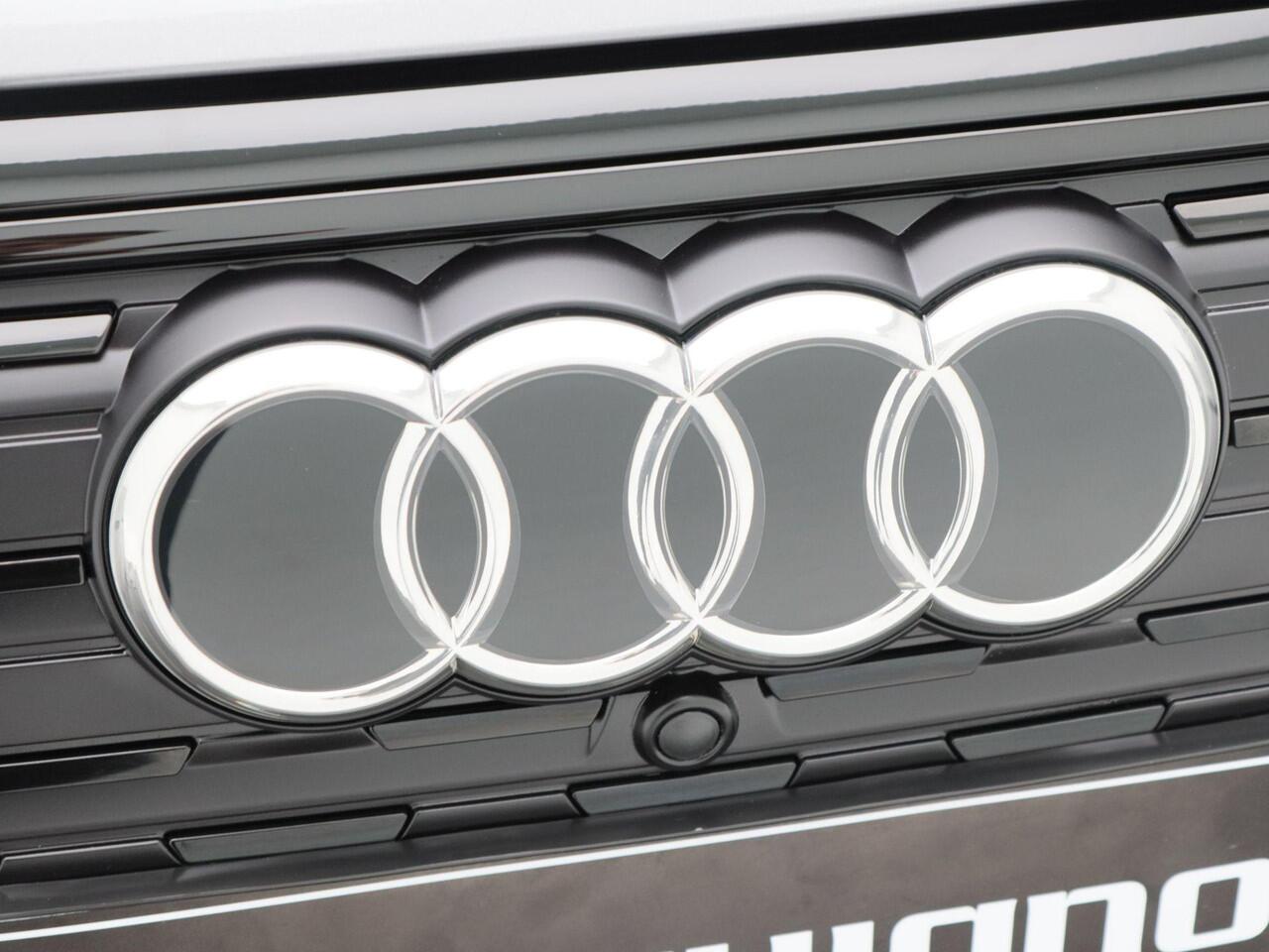 Audi Q4 e-tron S edition Competition 45 | 286 Pk | 20 inch | Privacyglas | Matrix Led | Assistentiepakket plus |