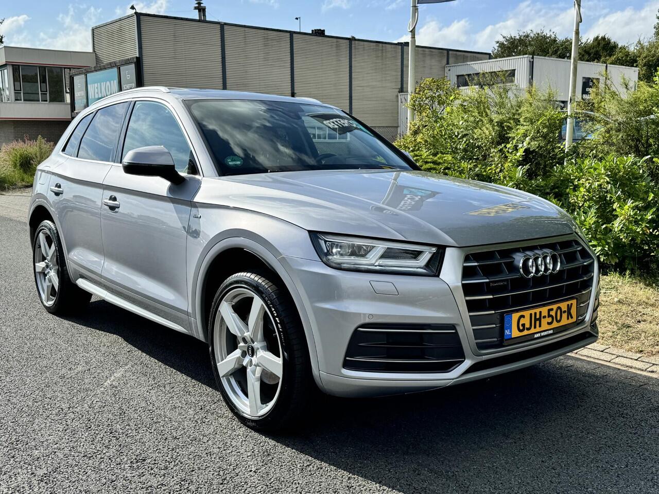 Audi Q5 2.0 TFSI quattro S-Line 252PK PanooMatrixoLeder