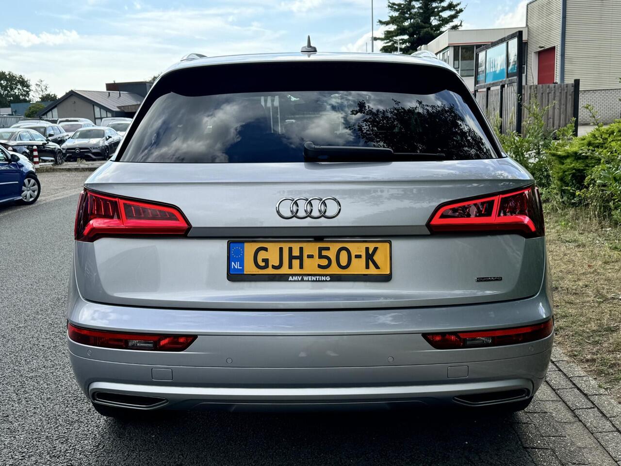 Audi Q5 2.0 TFSI quattro S-Line 252PK PanooMatrixoLeder