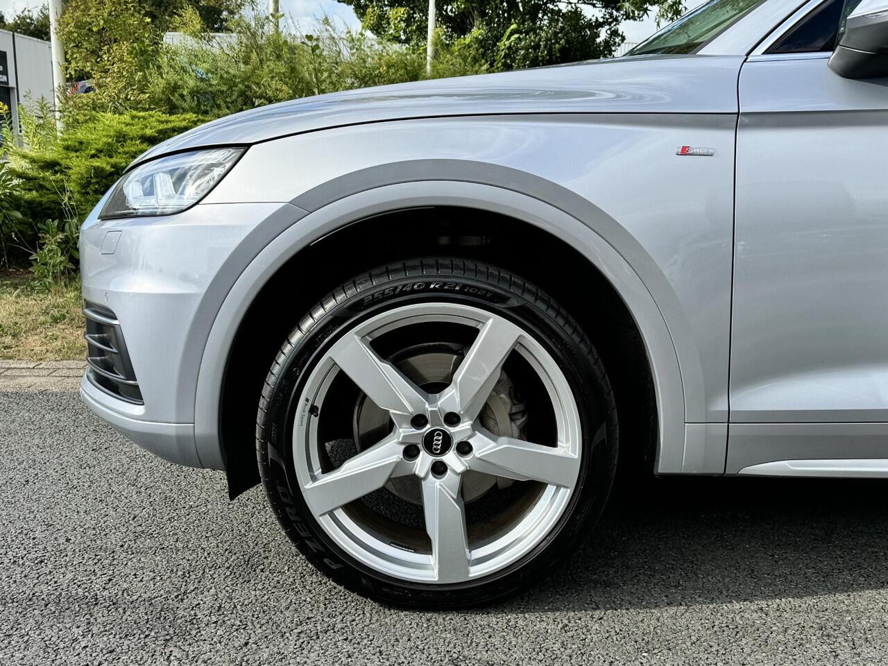 Audi Q5 2.0 TFSI quattro S-Line 252PK PanooMatrixoLeder