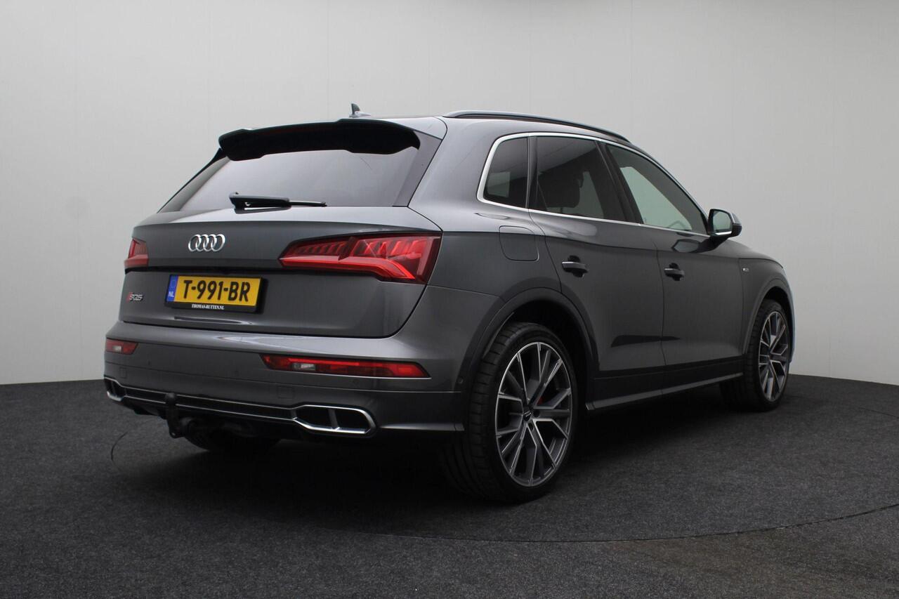 Audi Q5 3.0 TFSI SQ5 quattro 2018 Panoramadak | 360 Camera | Bang & Olufsen | Trekhaak | Luchtvering | Carplay | Cruise control | Climate control | Navigatie | Bluetooth | Digitaal dashboard | Stoelverwarming | B&O | Elek. verstelbare stoelen | Lederen bekleding