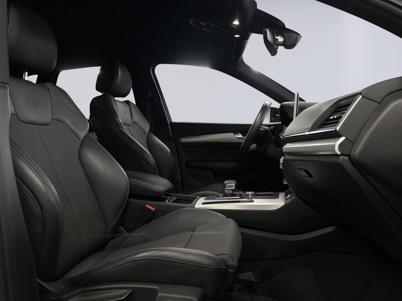 Audi Q5 55 TFSI e quattro S Line /Apple Carplay/BTW/Camera Achter/Stoelmassage/Stoelverw./Cruise&Clima control/20'' LMV/Isofix/Elek. trekhaak (MET GARANTIE*)