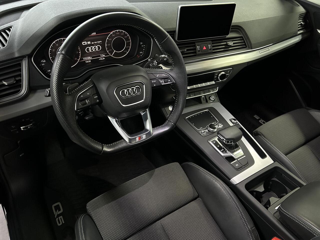 Audi Q5 55 TFSI e quattro S Line /Apple Carplay/BTW/Camera Achter/Stoelmassage/Stoelverw./Cruise&Clima control/20'' LMV/Isofix/Elek. trekhaak (MET GARANTIE*)