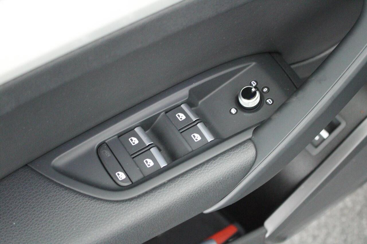 Audi Q5 35 TDI 163pk quattro 2x S-Line Led Navigatie