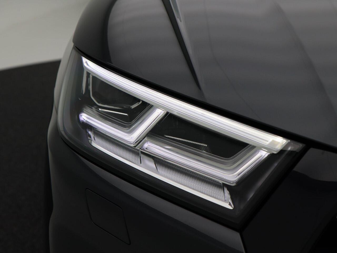 Audi Q5 55 TFSi e 367 Pk Automaat quattro S-Line | Adaptive Cruise | Climate Control | Stoelverwarming | Bluetooth | Navigatie | Camera | Keyless | 19 inch | 83.456 km!!