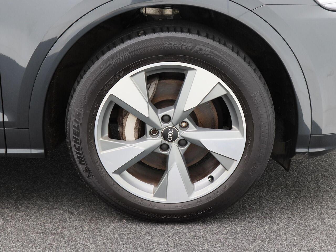 Audi Q5 55 TFSi e 367 Pk Automaat quattro S-Line | Adaptive Cruise | Climate Control | Stoelverwarming | Bluetooth | Navigatie | Camera | Keyless | 19 inch | 83.456 km!!