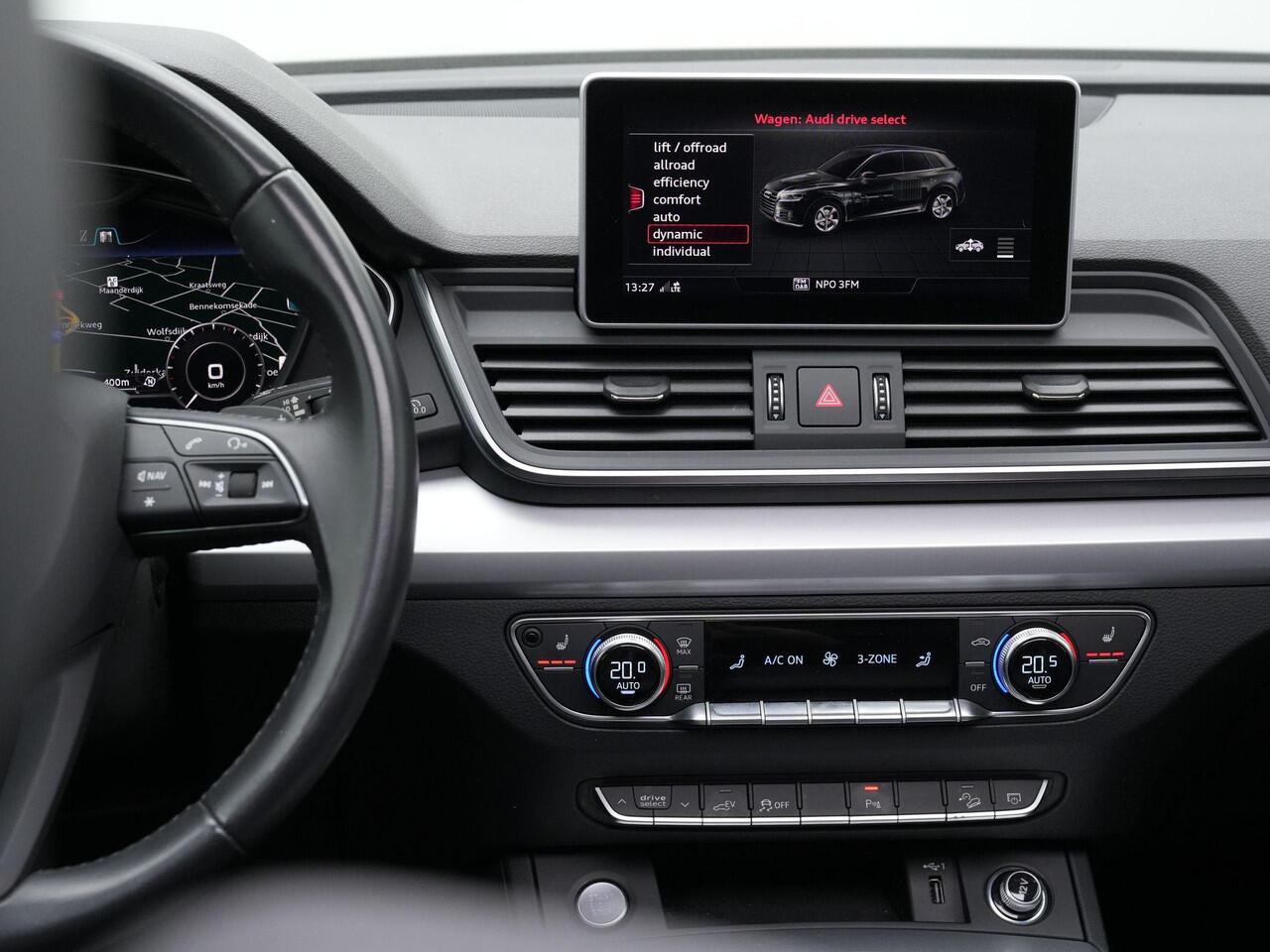 Audi Q5 55 TFSI e Quattro S-Line | Panoramadak | Trekhaak | Luchtvering | Twinleder | Elektr. verstelbare stoelen | Achteruitrijcamera