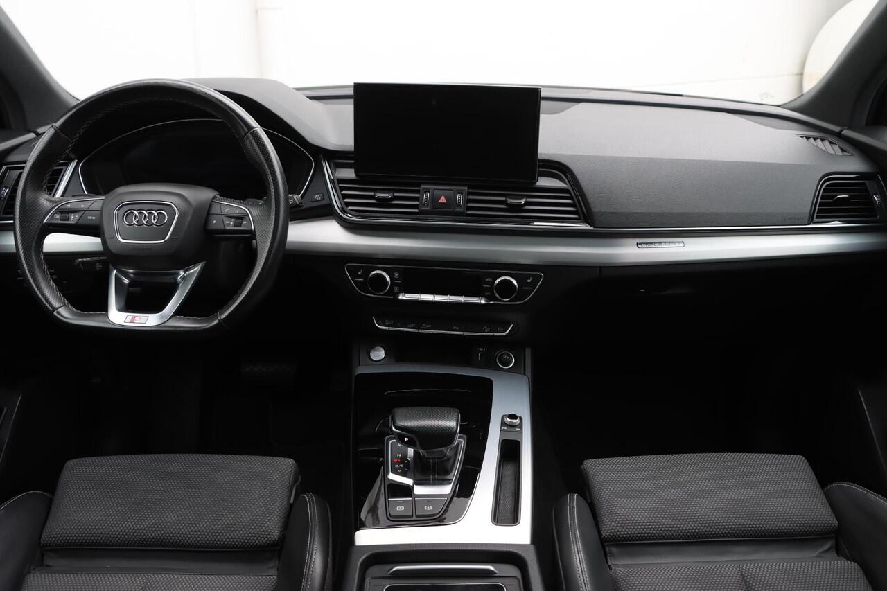 Audi Q5 50 TFSI e quattro S Edition Competition 300pk S-Tronic | Pano | Luchtvering