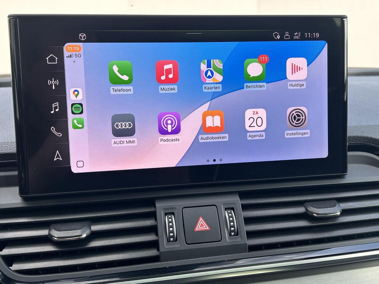 Audi Q5 55 TFSI e Quattro S line 367pk / S-Line / 22" velgen / Panoramadak / Wegklapbare Trekhaak (2.000 trekgewicht) / Android Auto / Apple Carplay