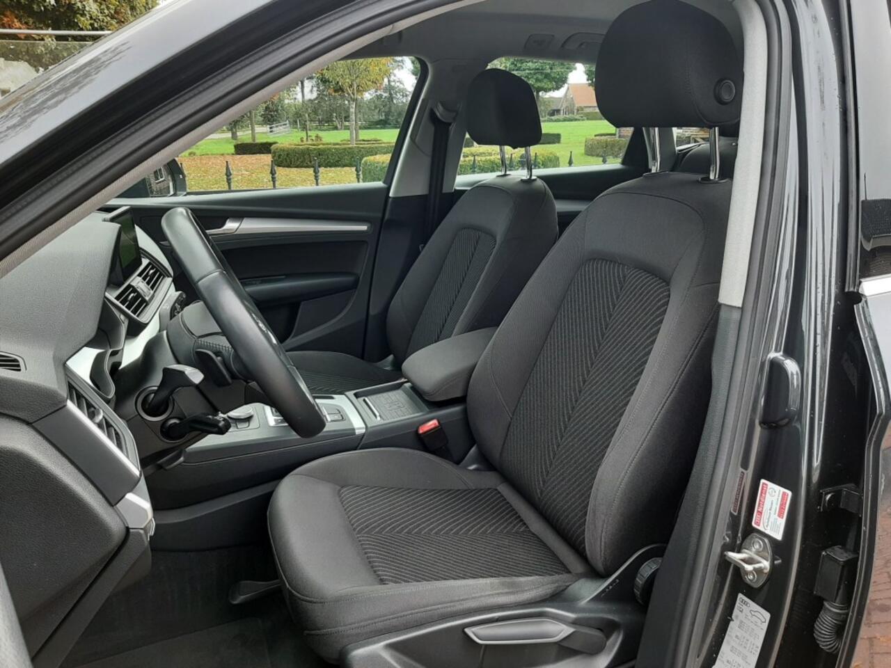 Audi Q5 50 TFSi-e PHEV Plug-In Quattro S-Line Airco Navigatie Bluetooth Cruise-control