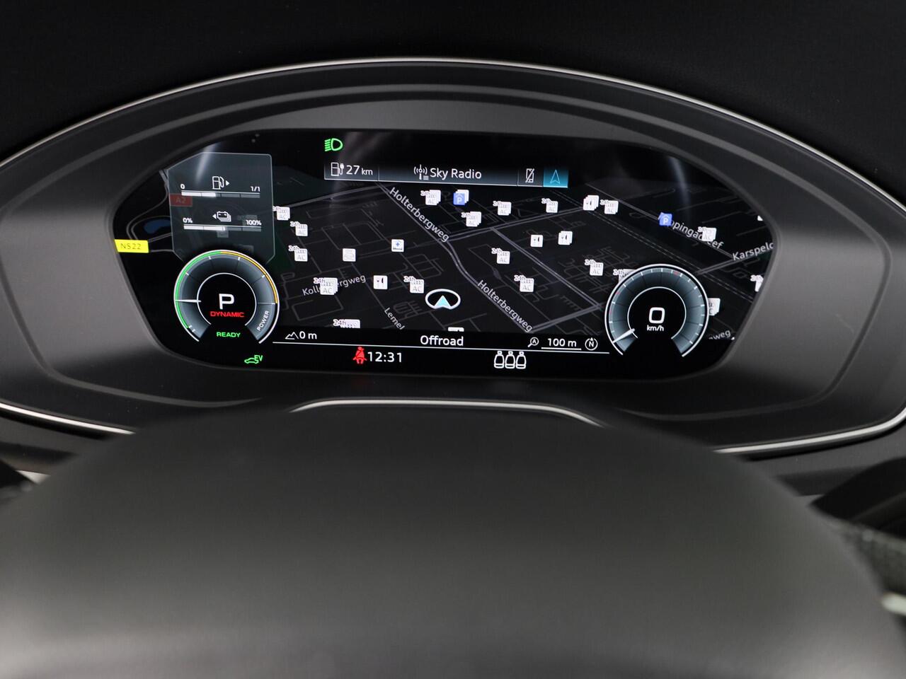 Audi Q5 Sportback 50 TFSI e S edition 299 pk S-tronic | Navigatie | Panoramadak | Trekhaak (wegklapbaar) | Parkeersensoren (Park assist) | Rondomzicht camera | Stoelverwarming v/a | S-Line |