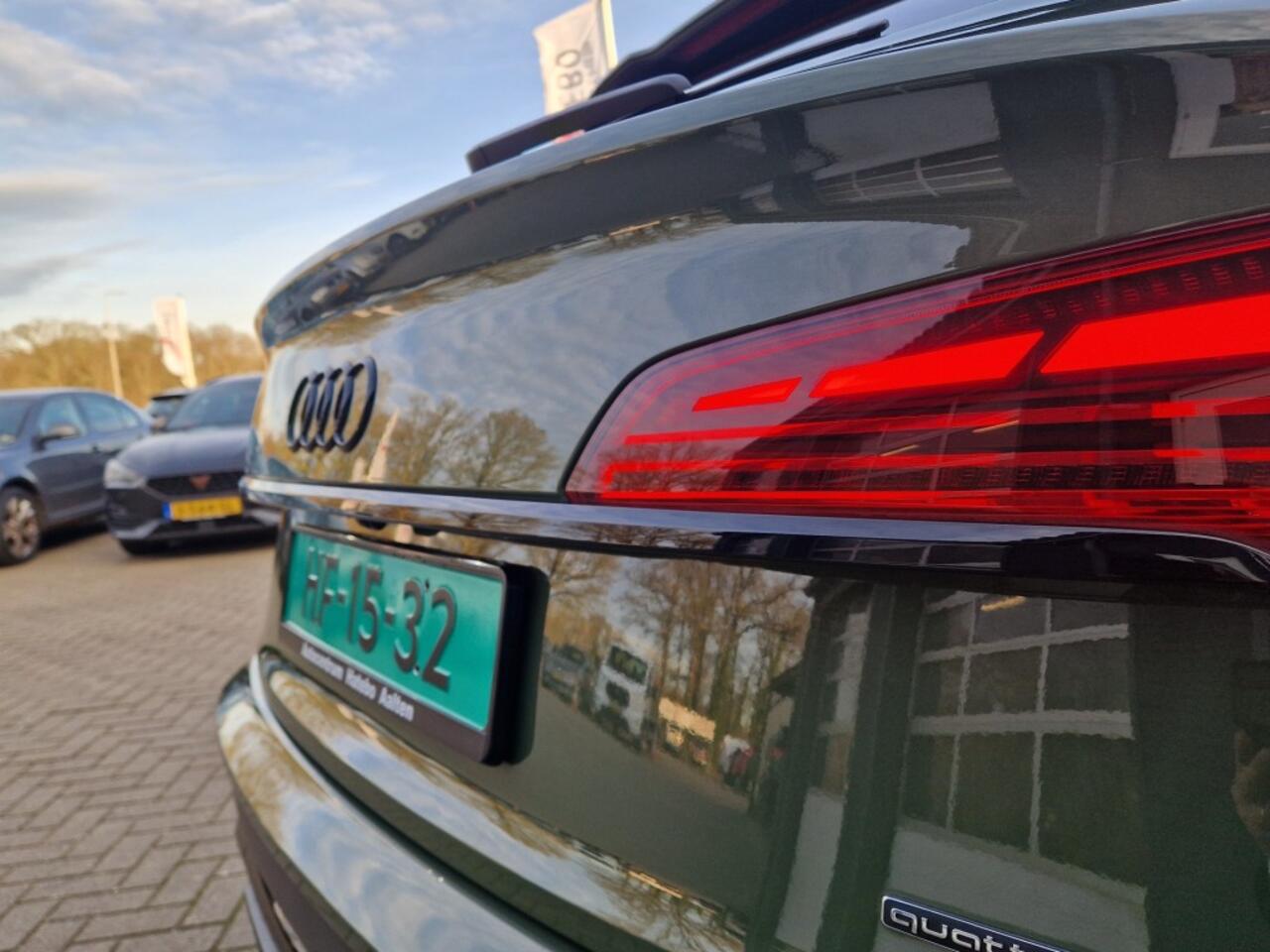 Audi Q5 50 TFSIe S-Line Black Line Quattro Matrix Luchtv. HUD Distrikt groen!