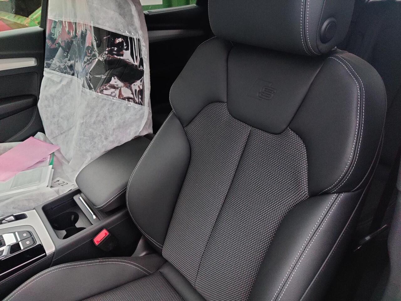 Audi Q5 55 TFSI e S edition