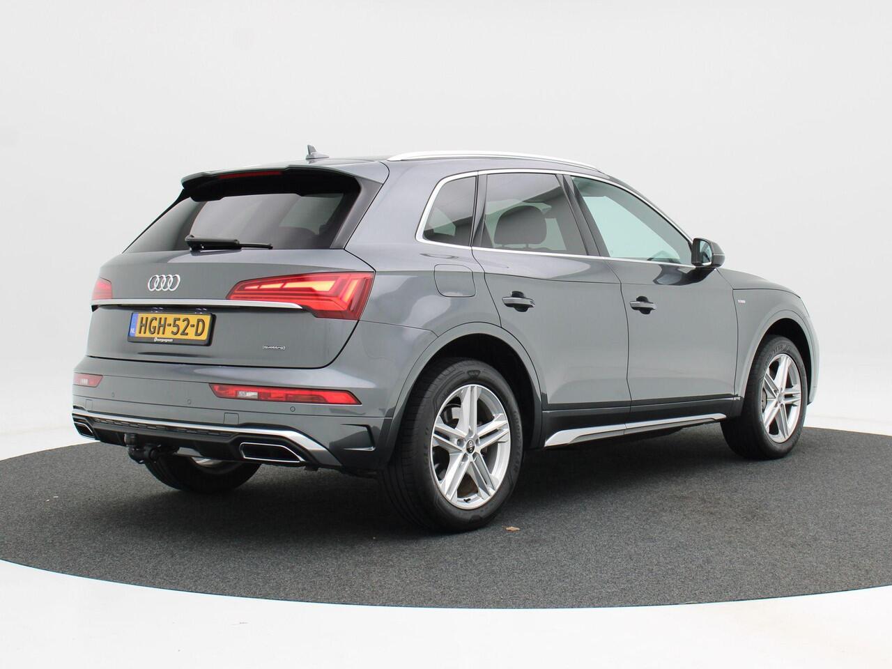 Audi Q5 50 TFSi e 300 Pk Automaat S-Line | Full LED | Adaptive Cruise | Trekhaak | LED | CarPlay | 19 Inch | Stoelverwarming