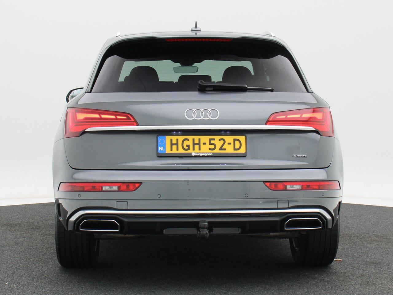 Audi Q5 50 TFSi e 300 Pk Automaat S-Line | Full LED | Adaptive Cruise | Trekhaak | LED | CarPlay | 19 Inch | Stoelverwarming