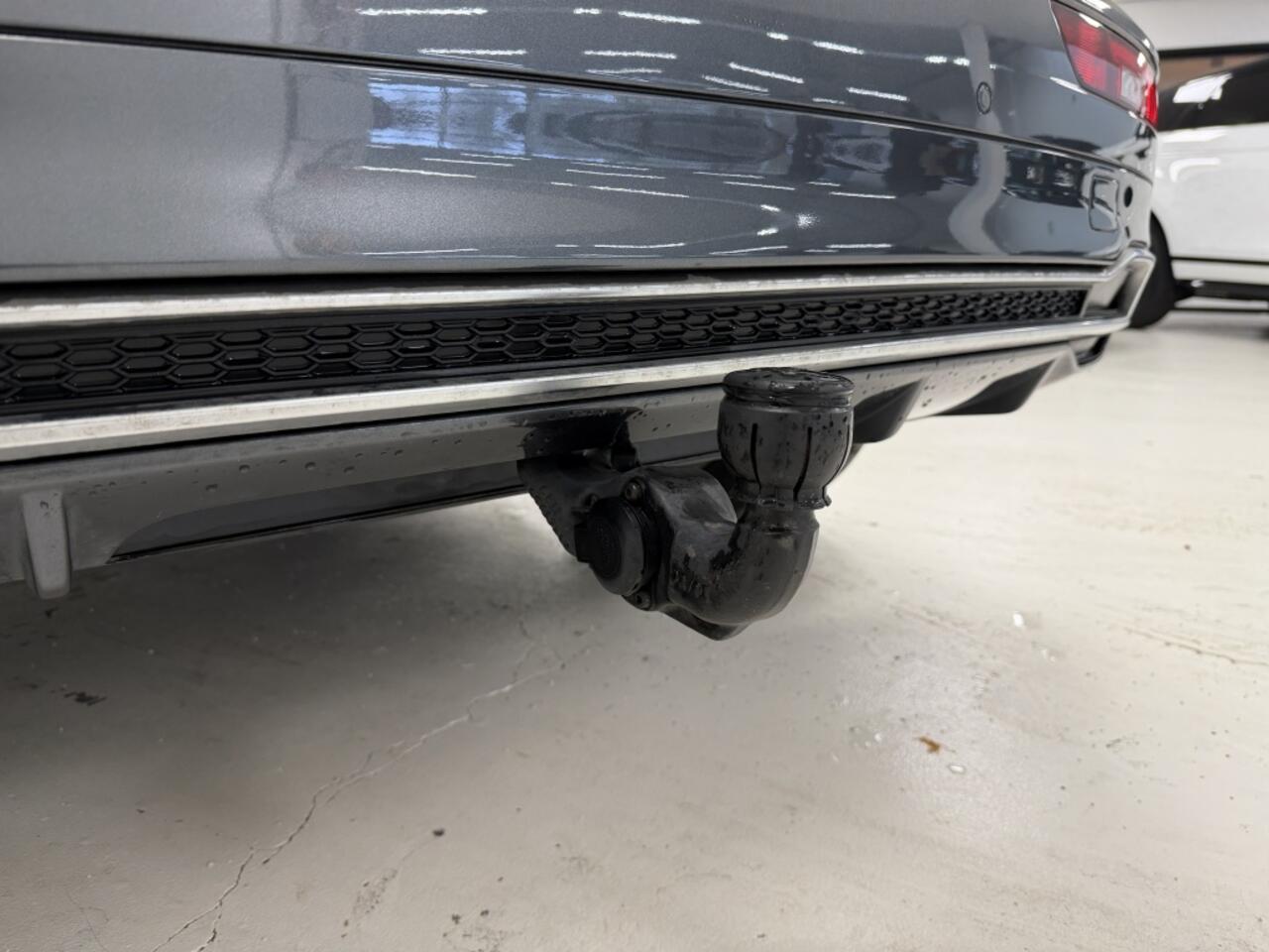 Audi Q5 50 TFSI e S edition | Luchtvering | Trekhaak | Panoramadak |