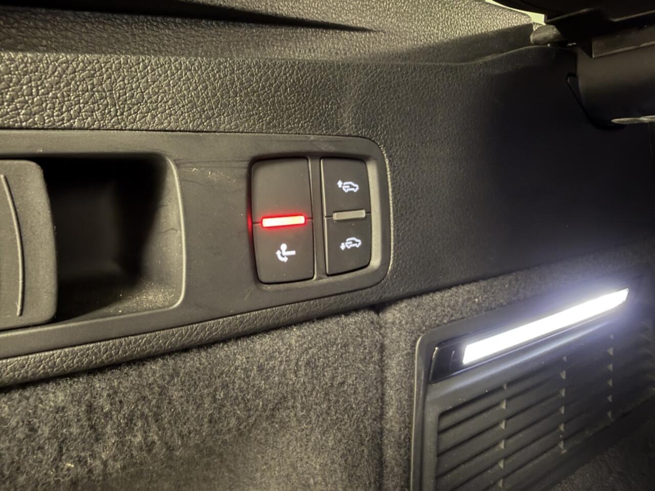 Audi Q5 50 TFSI e S edition | Luchtvering | Trekhaak | Panoramadak |