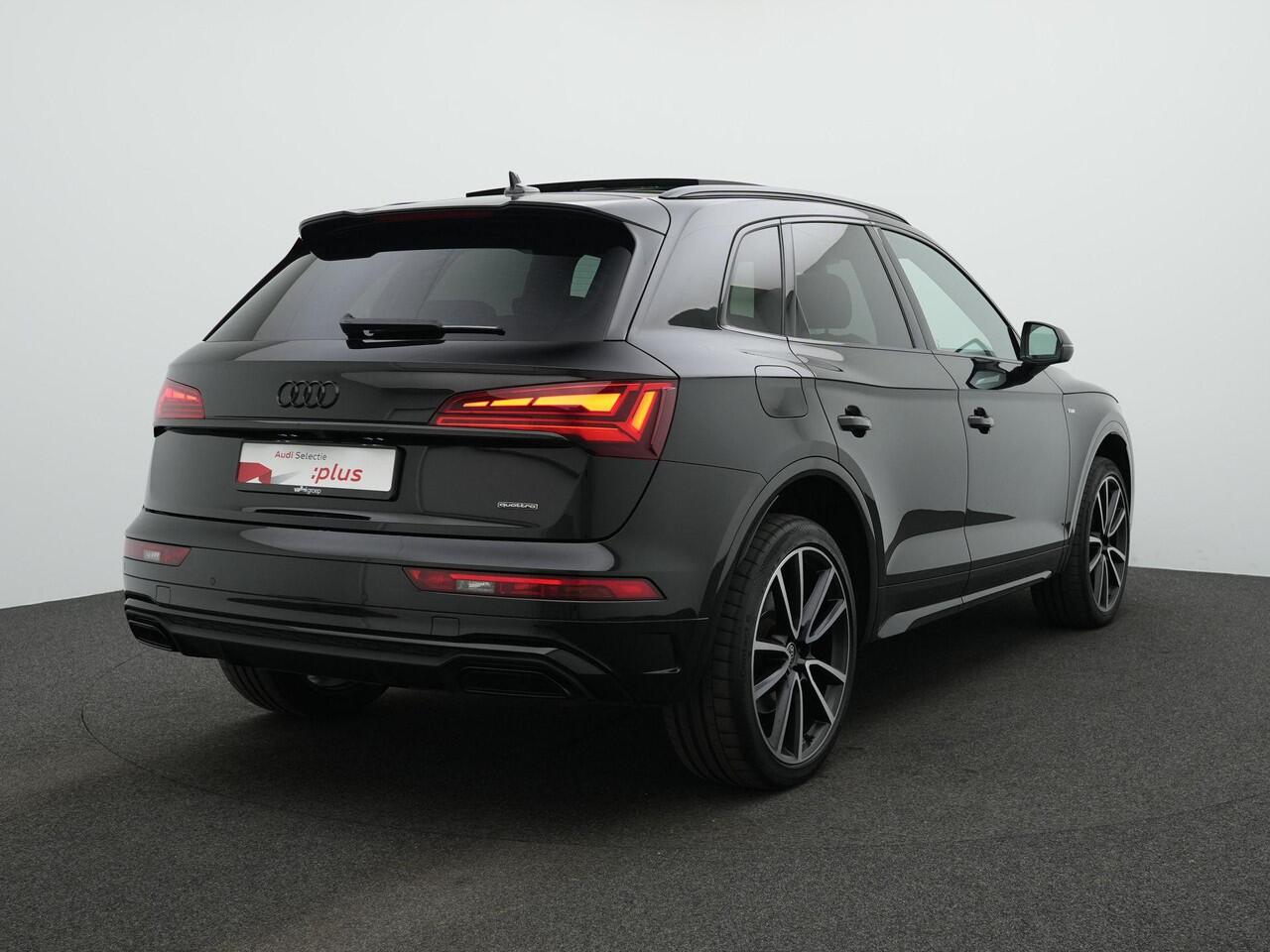 Audi Q5 50 TFSI e Quattro S-Line | Panoramadak | Geheugenstoel | Stuur-/stoelverwarming | Achteruitrijcamera | Leder/alcantara