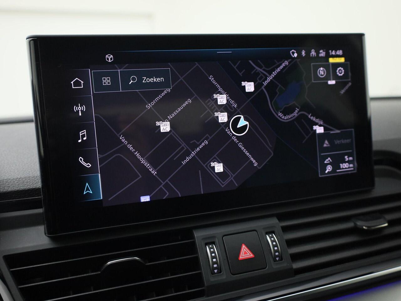 Audi Q5 50 TFSIe 299pk Advanced edition · Panoramadak · Leder · Trekhaak · Stoelverwarming · Apple/Android Car Play ·