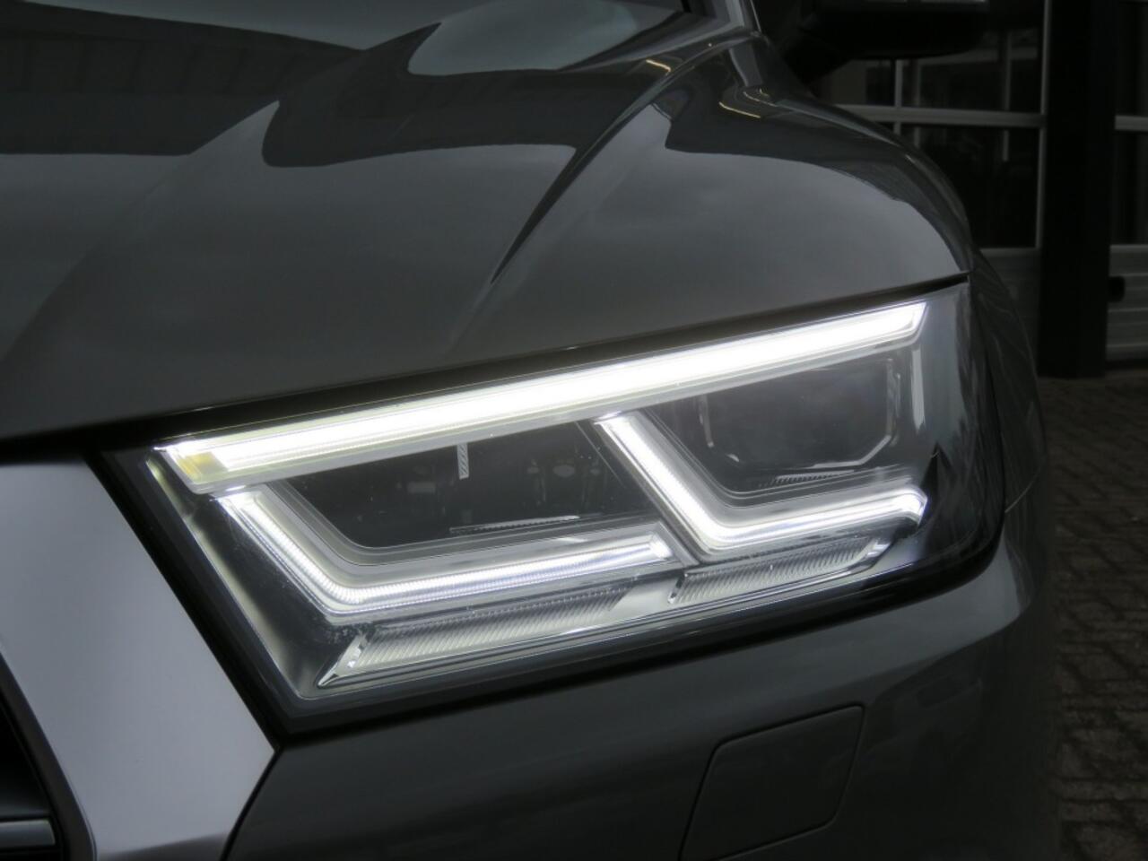 Audi Q5 50 TFSIe Quattro Pro Line S-Tronic PHEV / Luchtvering / Leder / Stoelverw. / Elec.klep / BOVAG garantie