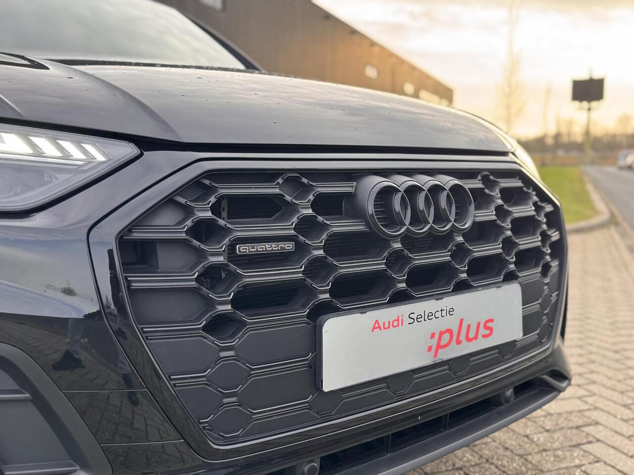 Audi Q5 50 TFSI e S edition 299pk | Panorama dak | Navigatie | Parkeercamera | Matrix Led koplampen