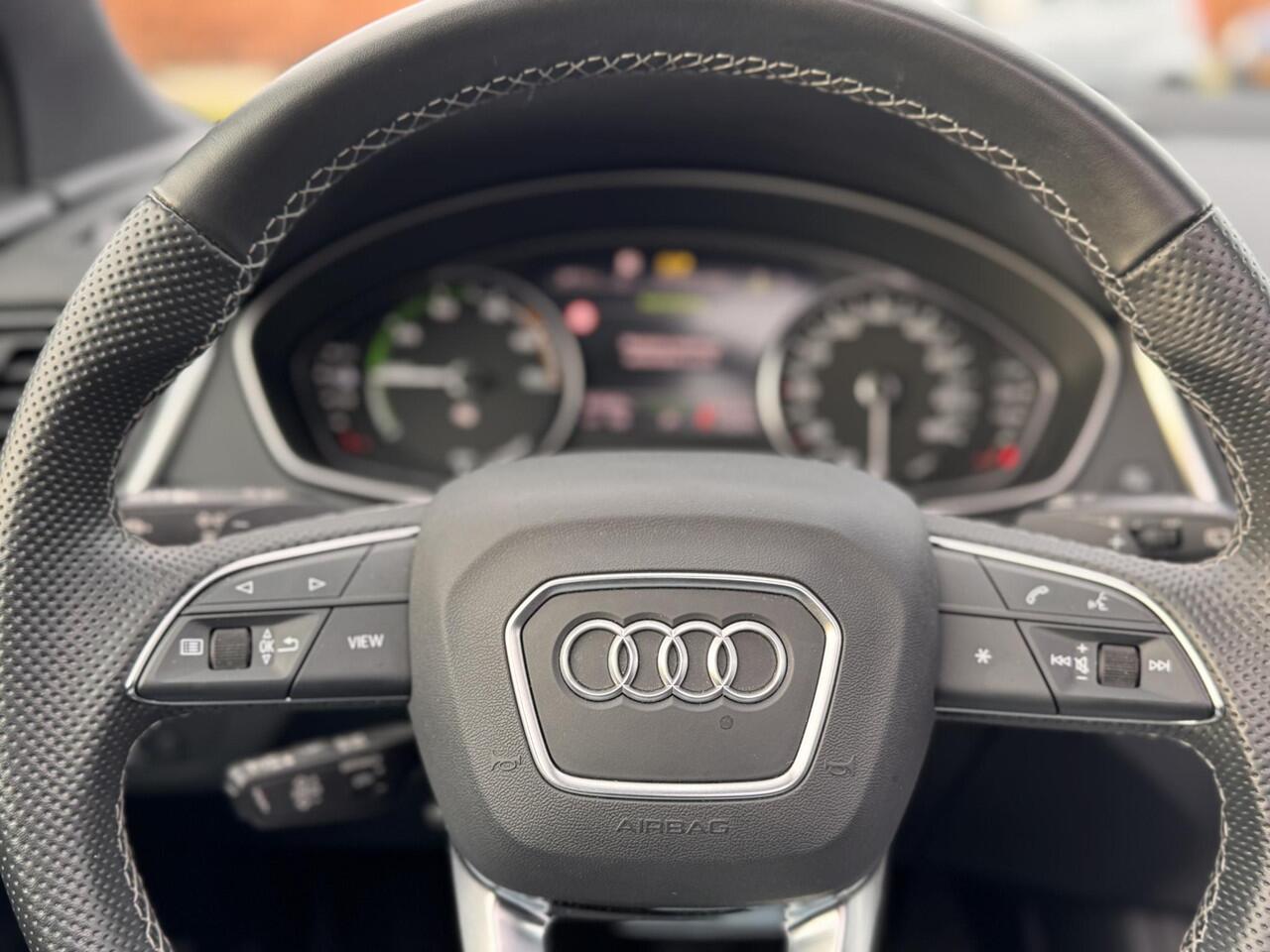 Audi Q5 50 TFSI e S edition 299pk | Panorama dak | Navigatie | Parkeercamera | Matrix Led koplampen