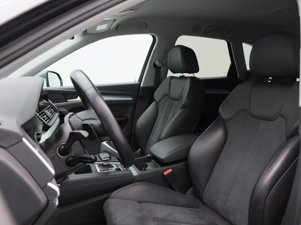 Audi Q5 55 TFSi e 368 Pk Automaat S-Line | Zwart Optiek | CarPlay | Camera | Stoelverwarming | Elektrische Achterklep | 20 Inch | 64.901 Km!!