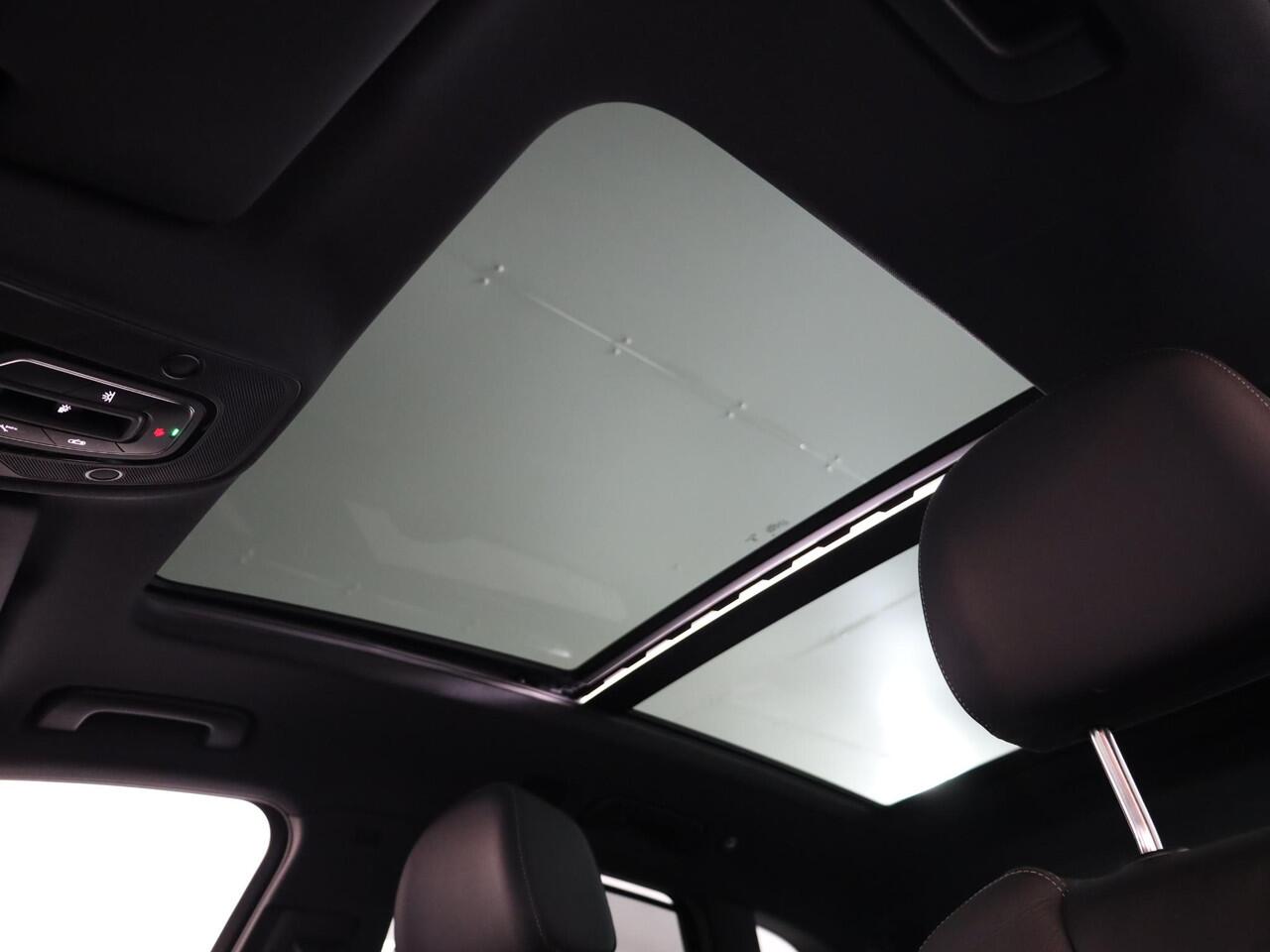 Audi Q5 50 TFSI e S edition Competition 299pk | Panoramadak | Gratis Winterset | Wegklapbare trekhaak | B&O Audio