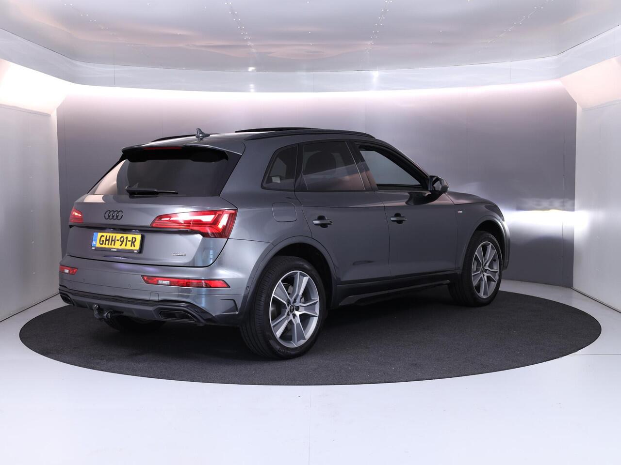 Audi Q5 50 TFSI e S edition Competition 299pk | Panoramadak | Gratis Winterset | Wegklapbare trekhaak | B&O Audio