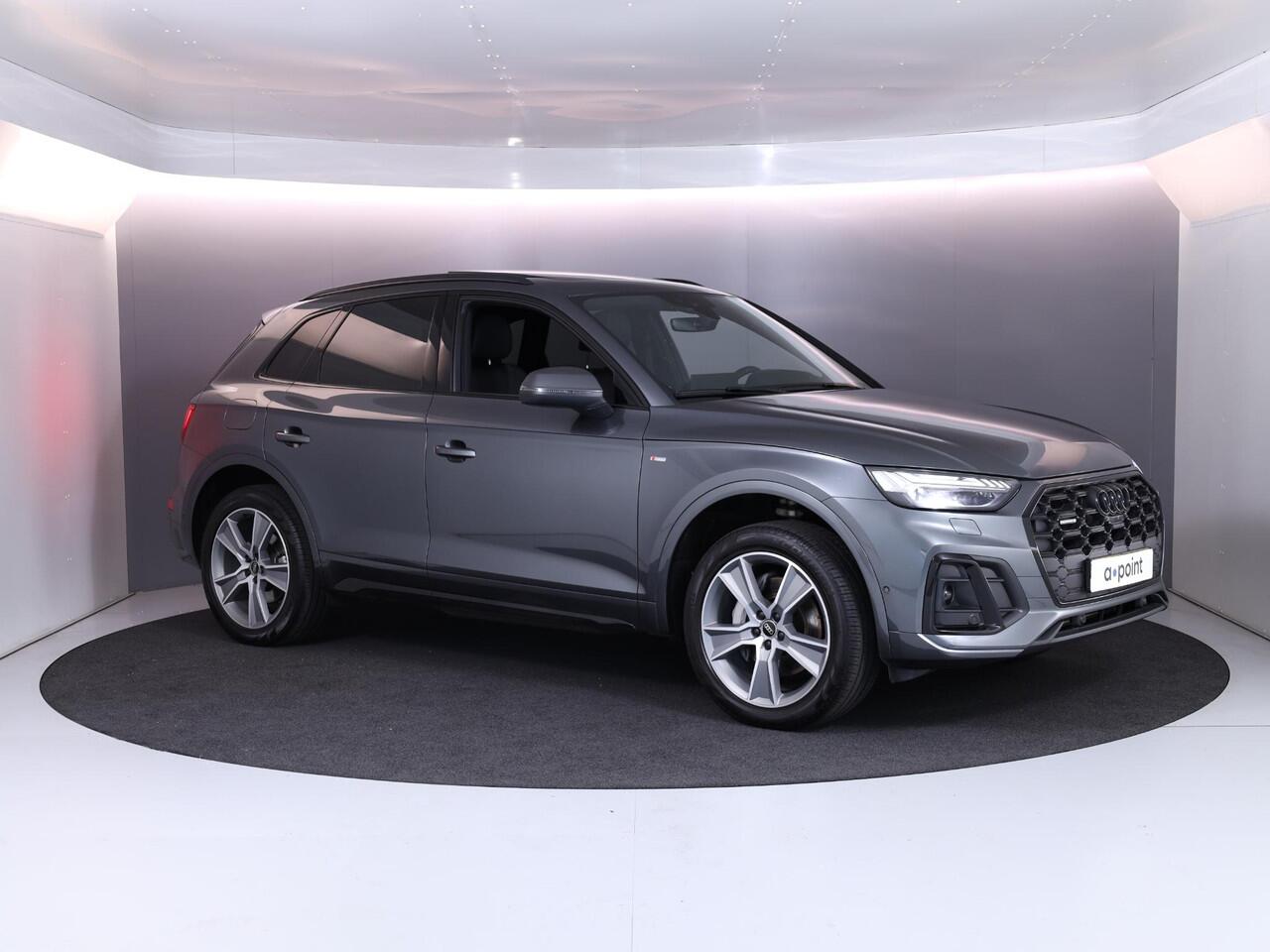 Audi Q5 50 TFSI e S edition Competition 299pk | Panoramadak | Gratis Winterset | Wegklapbare trekhaak | B&O Audio