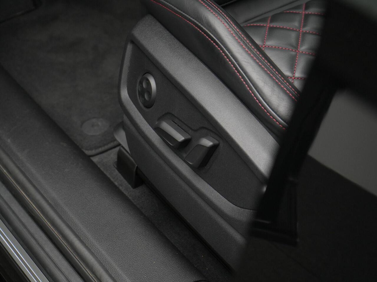 Audi Q5 Sportback 55 TFSI e 367 pk S-tronic S Edition Competition / S-Line | Luchtvering | Fijnnappa leder (rood gestikt) | Geheugenstoel | Bang & Olufsen